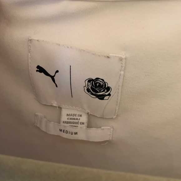 PUMA metallic gold top - Picture 5 of 6